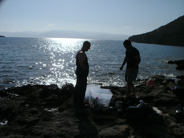 divers prior a dive
